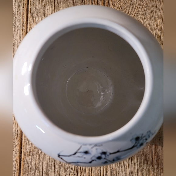 7-3/4 Tall Vase With Blue Jay Pair sitting on a branch. - Picture 6 of 7